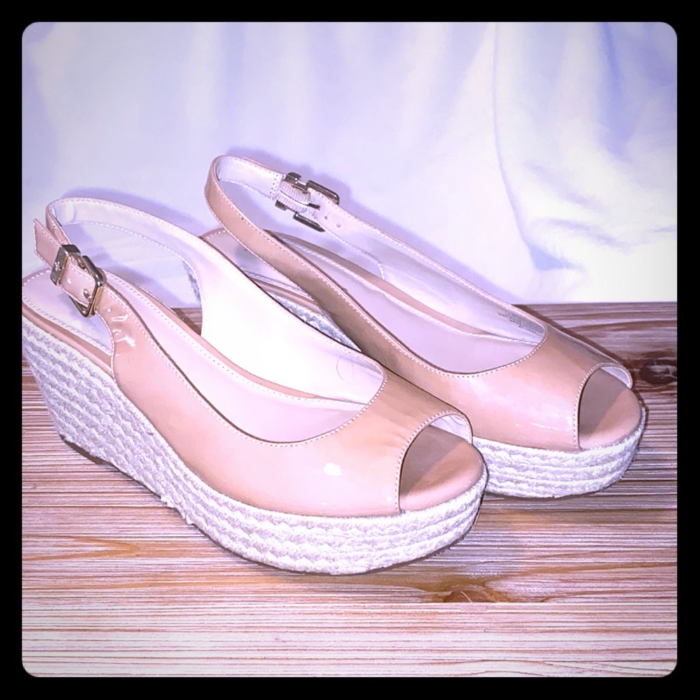 Arturo Chiang At-Lilli patent wedge